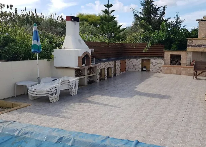 On An Olive Grove Agroturismo Siggiewi